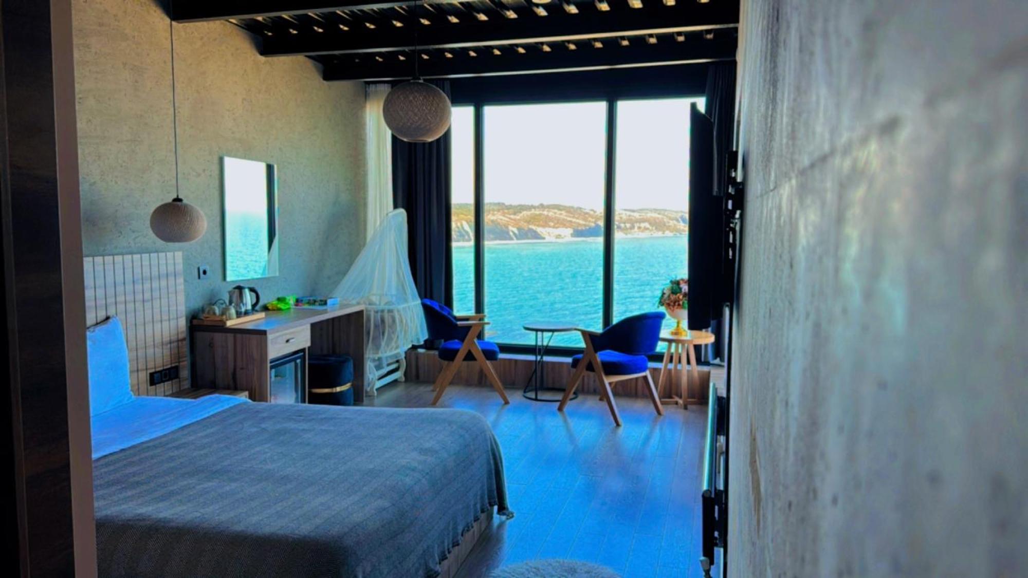 Marina Fener Hotel Istanbul Airport Karaburun  Exterior photo