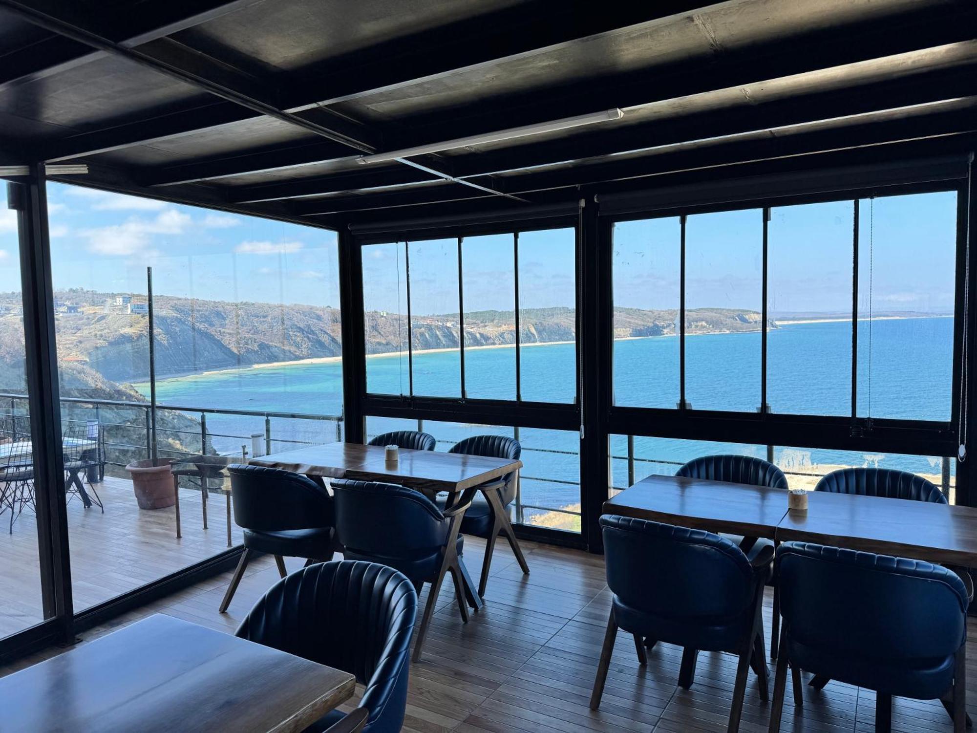 Marina Fener Hotel Istanbul Airport Karaburun  Exterior photo