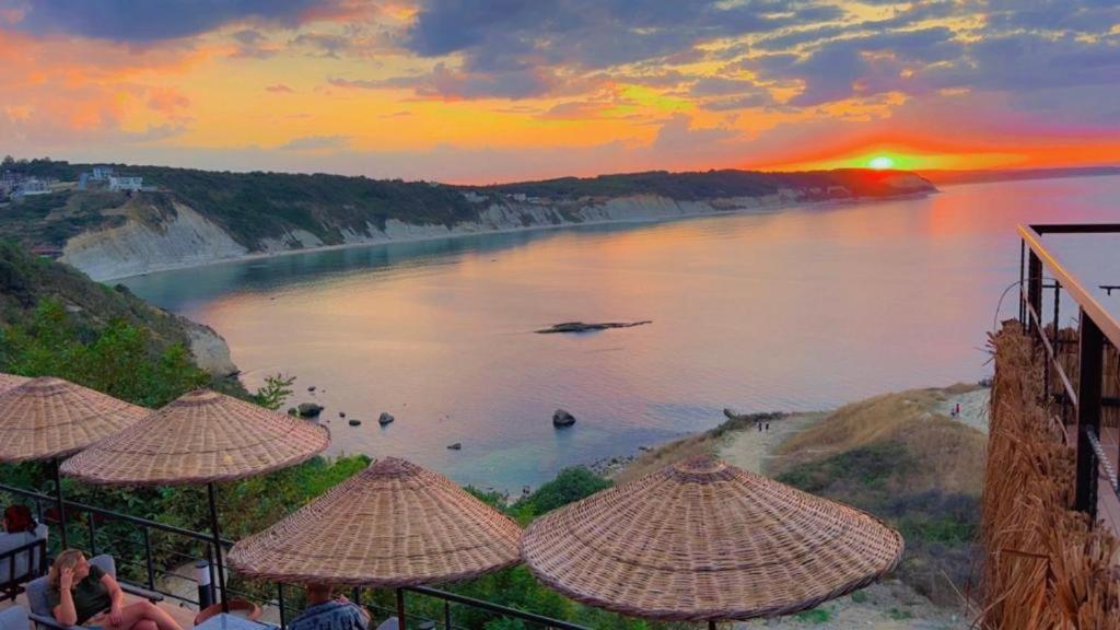 Marina Fener Hotel Istanbul Airport Karaburun  Exterior photo